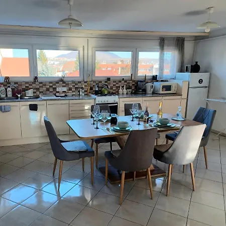 Pensiune Eva Apartmanhaz 4*