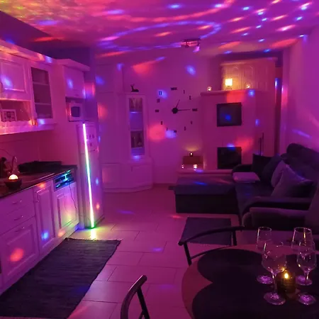 Eva Apartmanhaz *