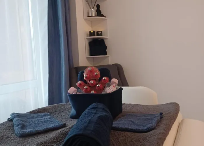 Eva Apartmanhaz בית הארחה אגר
