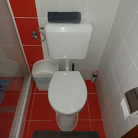 בית הארחה Eva Apartmanhaz אגר