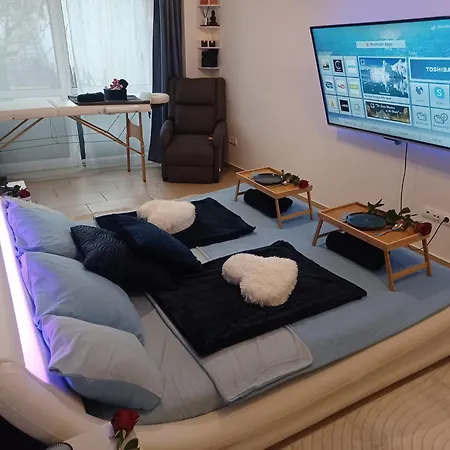 Eva Apartmanhaz 4* אגר